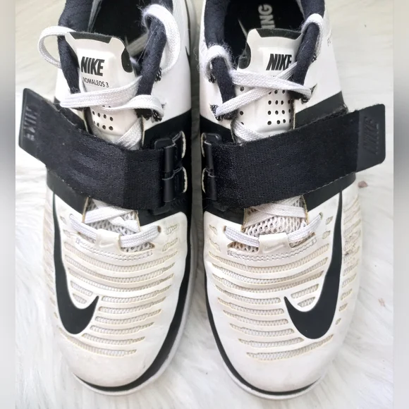 Nike Women's Romaleos 3 'Black/White Athletic Shoes Size 6 US - Picture 11 of 16